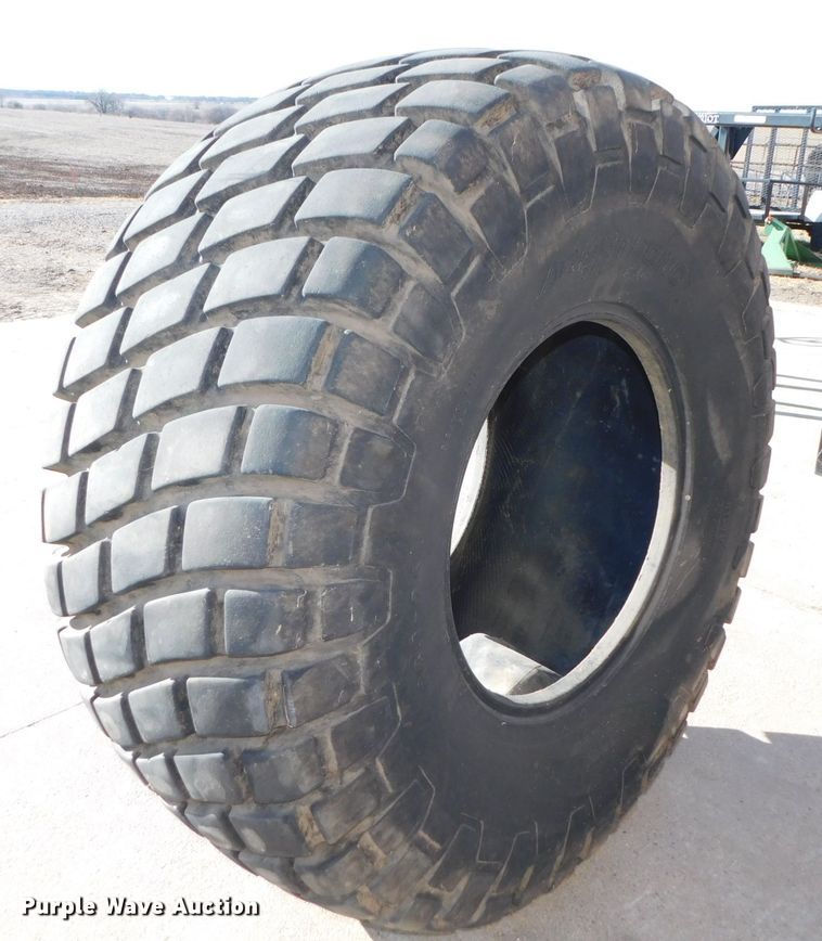 image for item GQ9896 Armstrong 23.1-26 tire