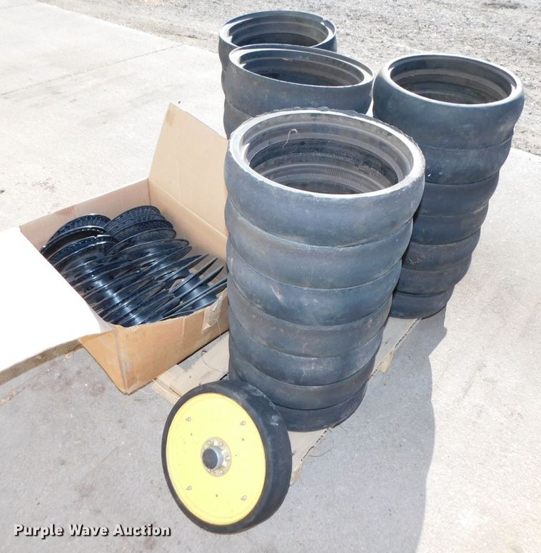 image for item GQ9897 Planter accessories