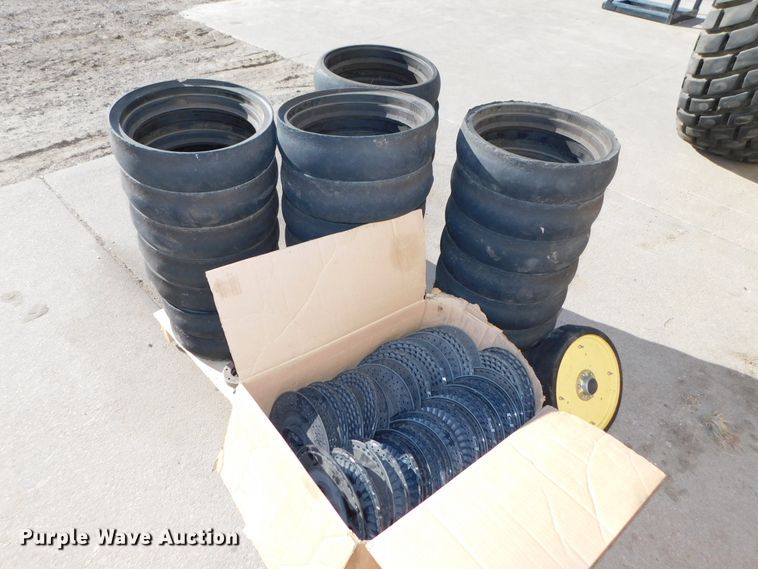 image for item GQ9897 Planter accessories