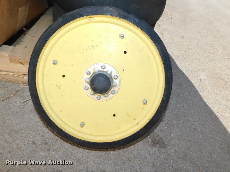 image for item GQ9897 Planter accessories