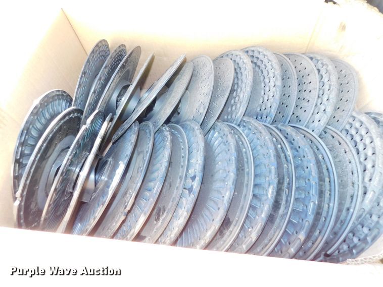 image for item GQ9897 Planter accessories