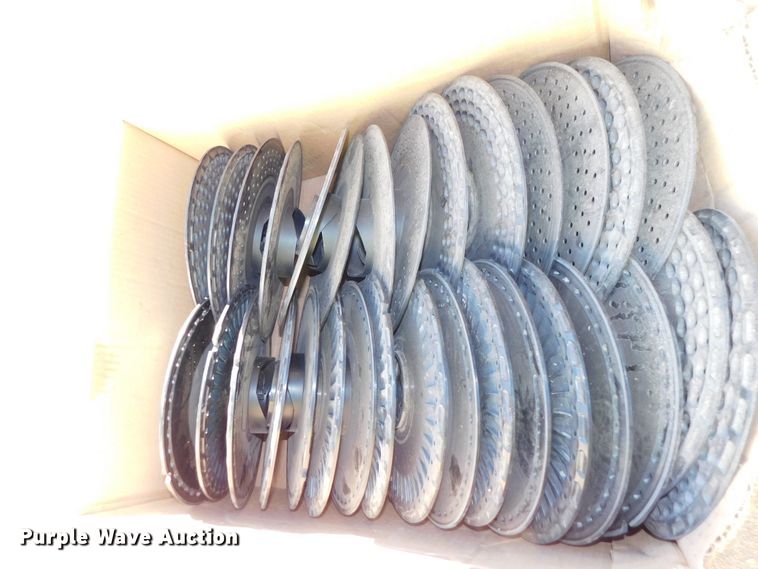 image for item GQ9897 Planter accessories