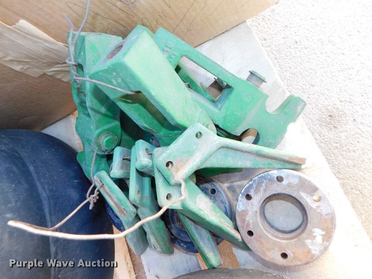 image for item GQ9897 Planter accessories