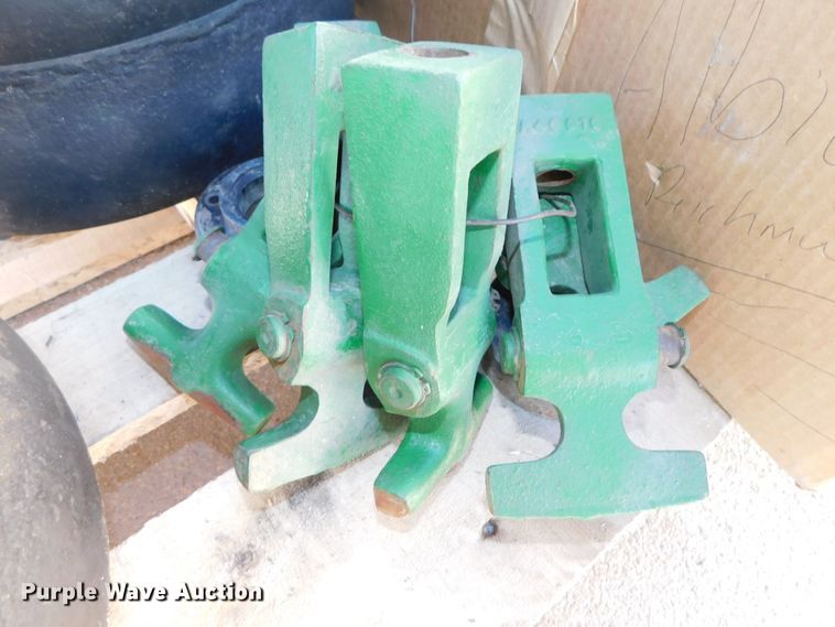 image for item GQ9897 Planter accessories