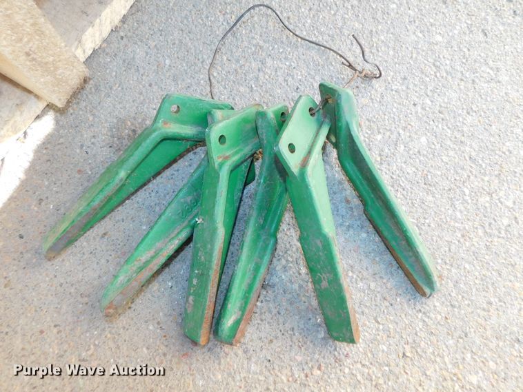 image for item GQ9897 Planter accessories