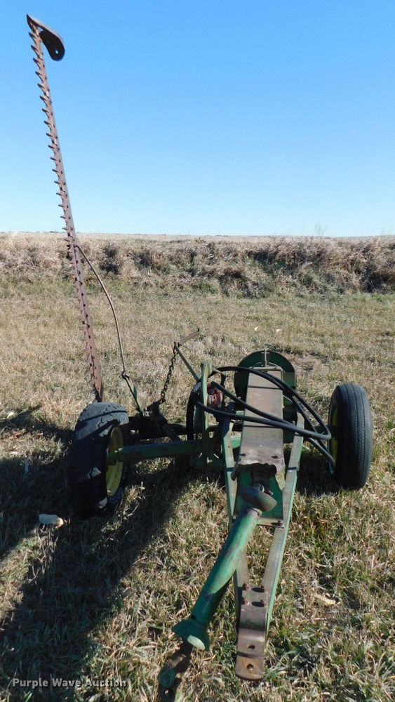 image for item GQ9901 John Deere E037M sickle mower