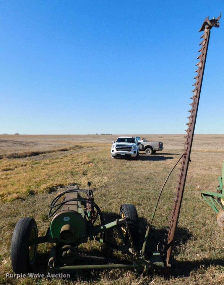 image for item GQ9901 John Deere E037M sickle mower