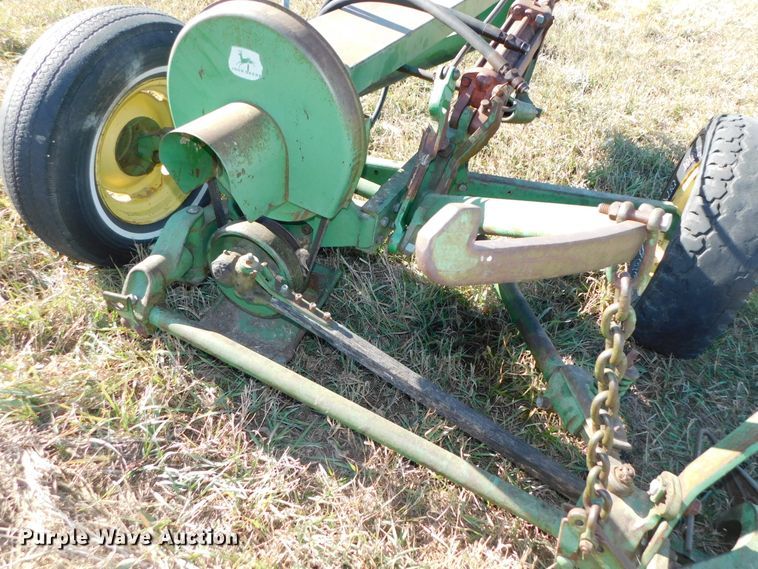 image for item GQ9901 John Deere E037M sickle mower