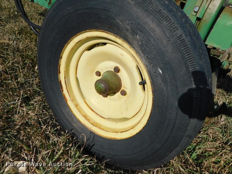 image for item GQ9901 John Deere E037M sickle mower