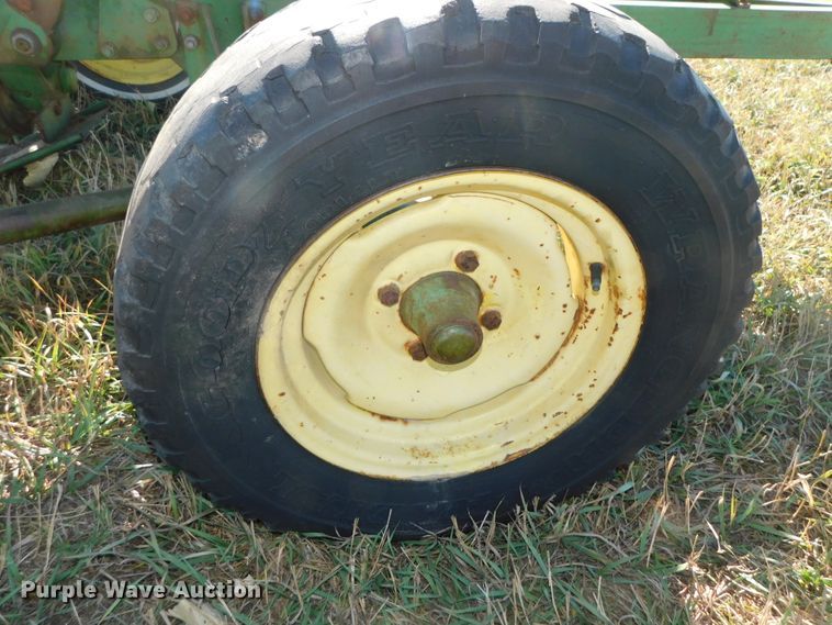 image for item GQ9901 John Deere E037M sickle mower