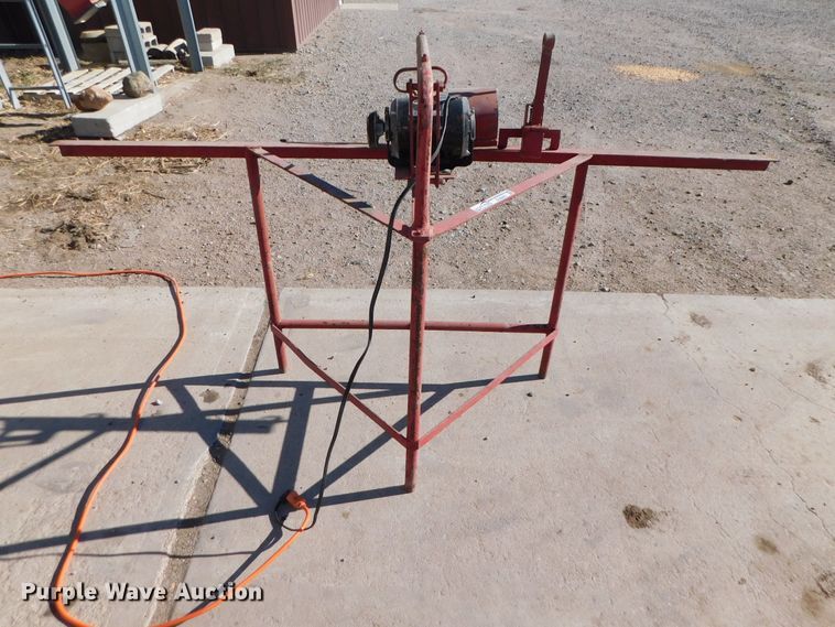 image for item GQ9901 John Deere E037M sickle mower