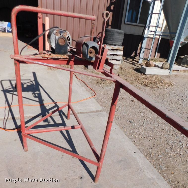 image for item GQ9901 John Deere E037M sickle mower