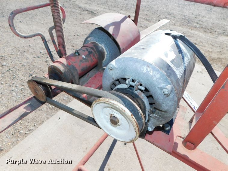 image for item GQ9901 John Deere E037M sickle mower