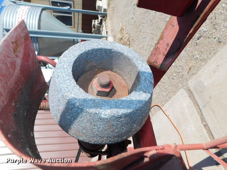 image for item GQ9901 John Deere E037M sickle mower