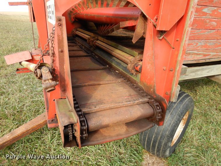 image for item HD9179 Gehl BU940 silage wagon