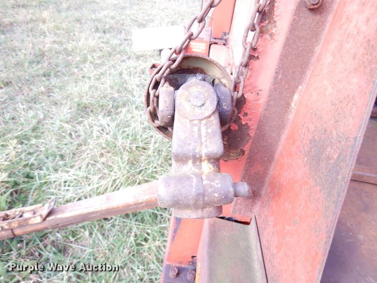 image for item HD9179 Gehl BU940 silage wagon