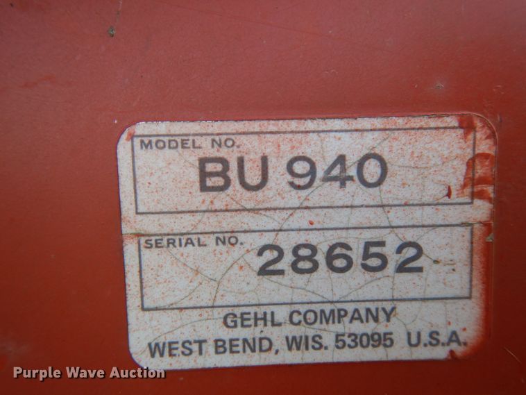 image for item HD9179 Gehl BU940 silage wagon