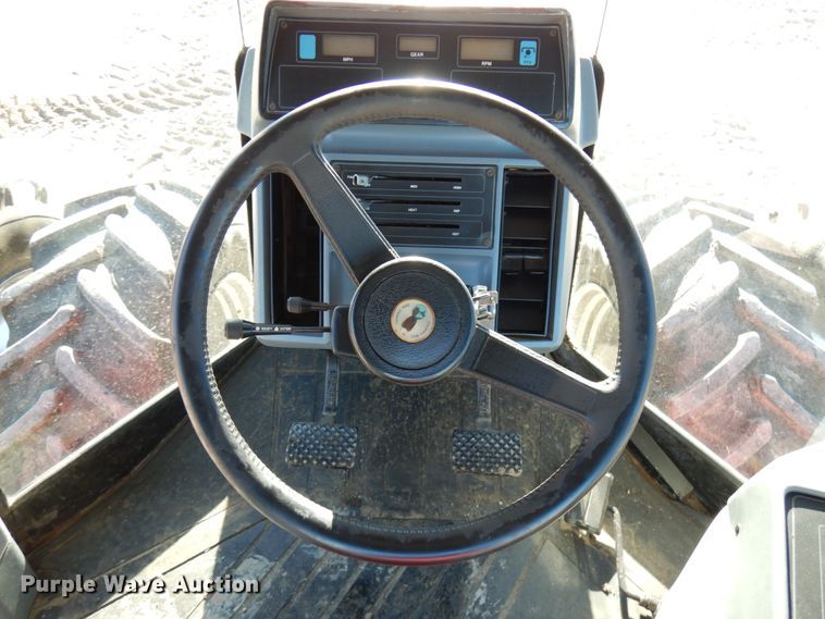 image for item HD9243 1987 Case IH 9110  Row Crop Special 4WD tractor