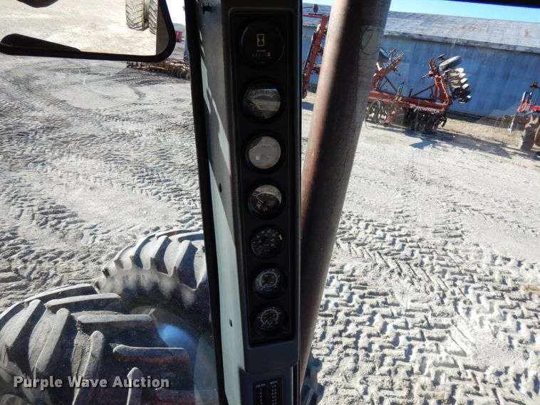 image for item HD9243 1987 Case IH 9110  Row Crop Special 4WD tractor