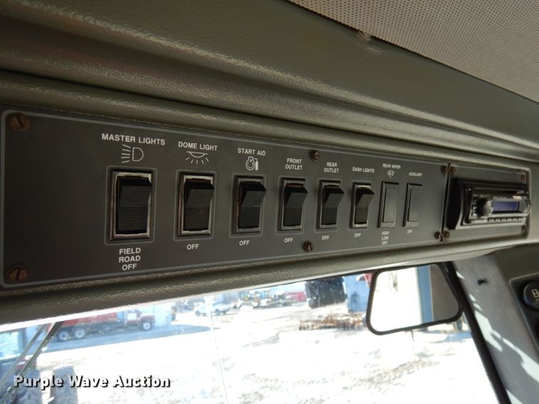 image for item HD9243 1987 Case IH 9110  Row Crop Special 4WD tractor