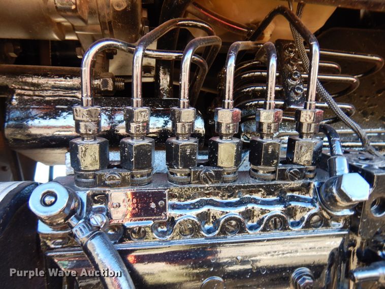 image for item HD9243 1987 Case IH 9110  Row Crop Special 4WD tractor