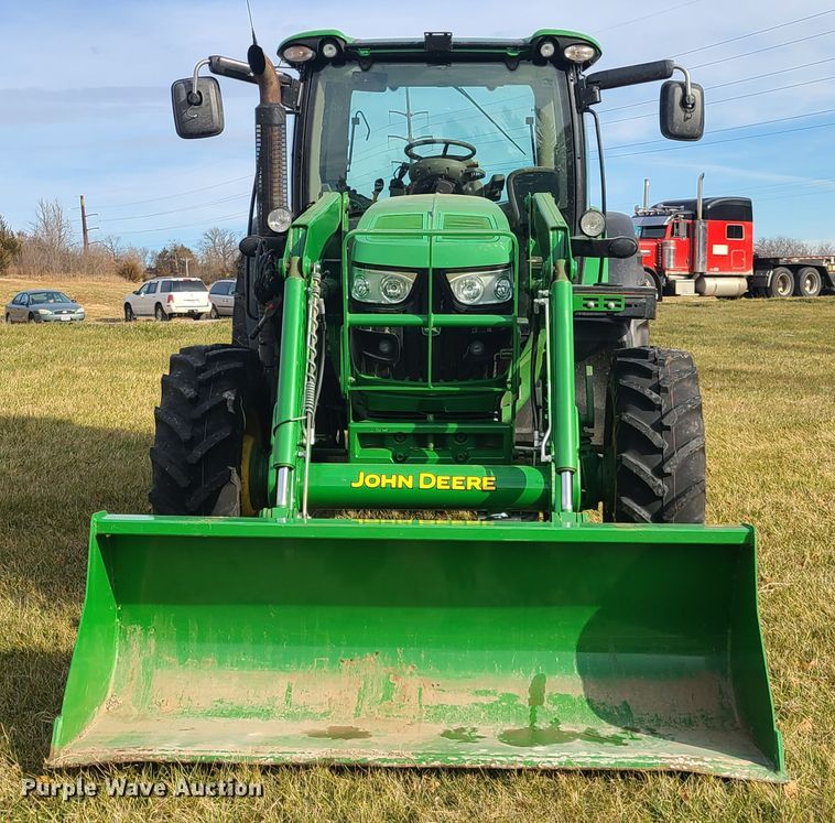 image for item HM9766 2013 John Deere 6125R  MFWD tractor