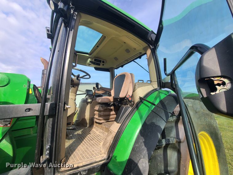 image for item HM9766 2013 John Deere 6125R  MFWD tractor