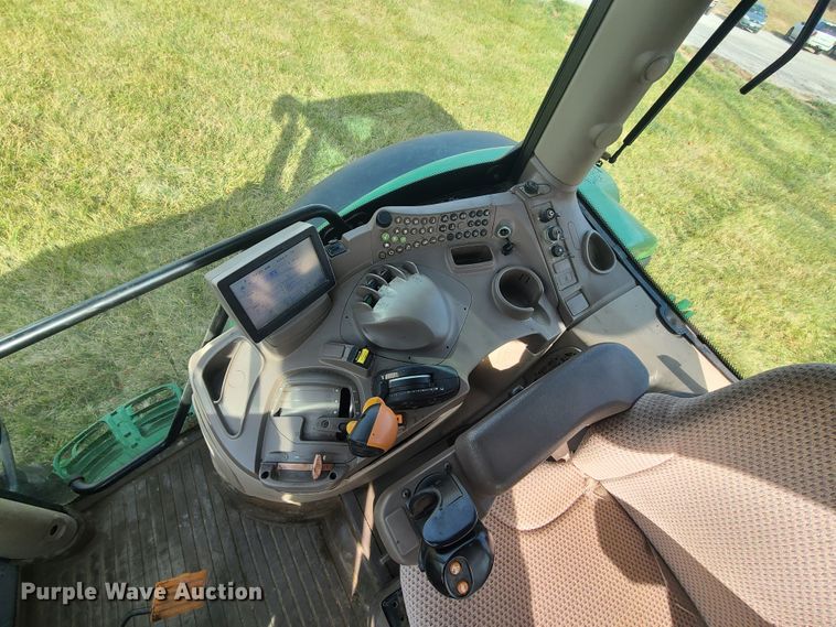 image for item HM9766 2013 John Deere 6125R  MFWD tractor