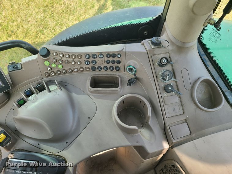 image for item HM9766 2013 John Deere 6125R  MFWD tractor