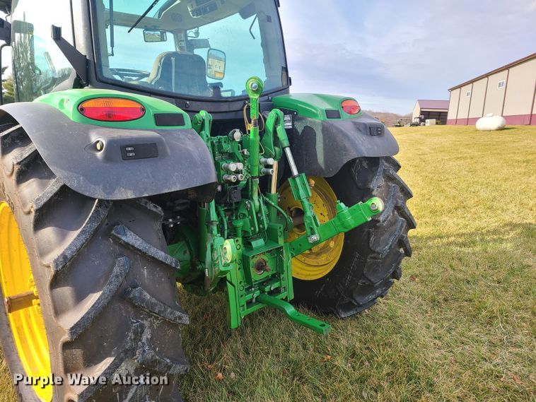 image for item HM9766 2013 John Deere 6125R  MFWD tractor