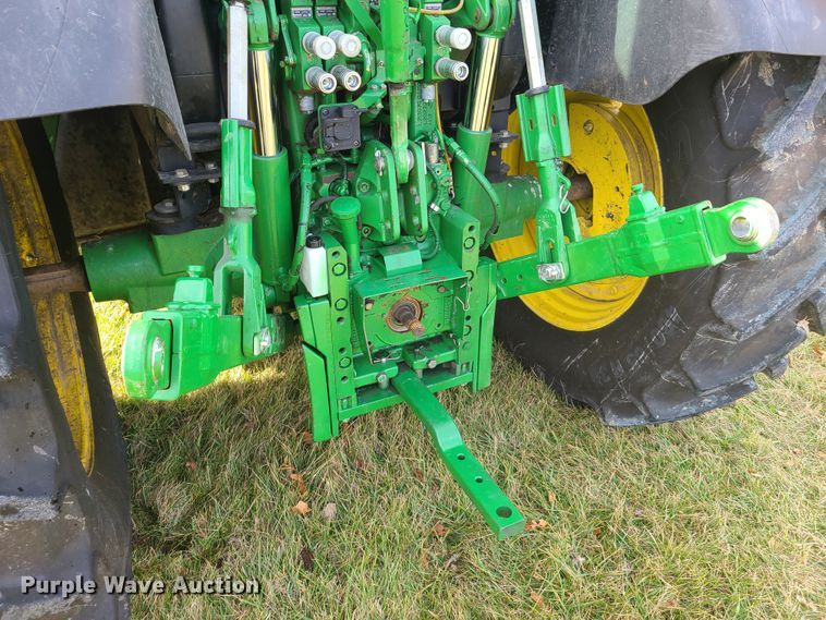 image for item HM9766 2013 John Deere 6125R  MFWD tractor