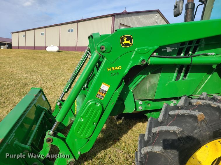image for item HM9766 2013 John Deere 6125R  MFWD tractor
