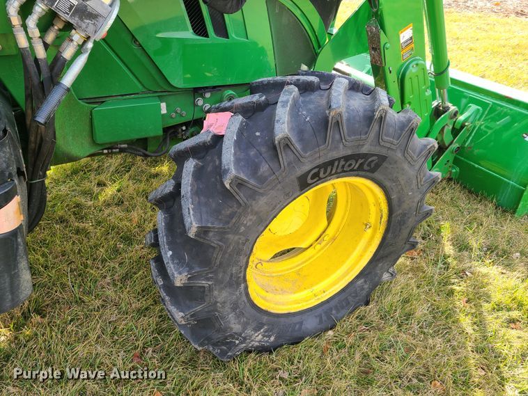 image for item HM9766 2013 John Deere 6125R  MFWD tractor