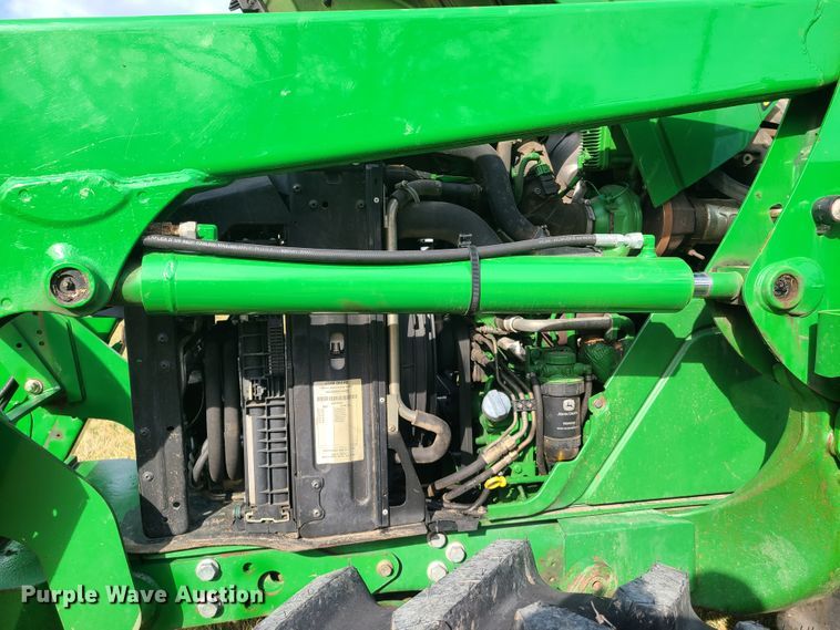 image for item HM9766 2013 John Deere 6125R  MFWD tractor