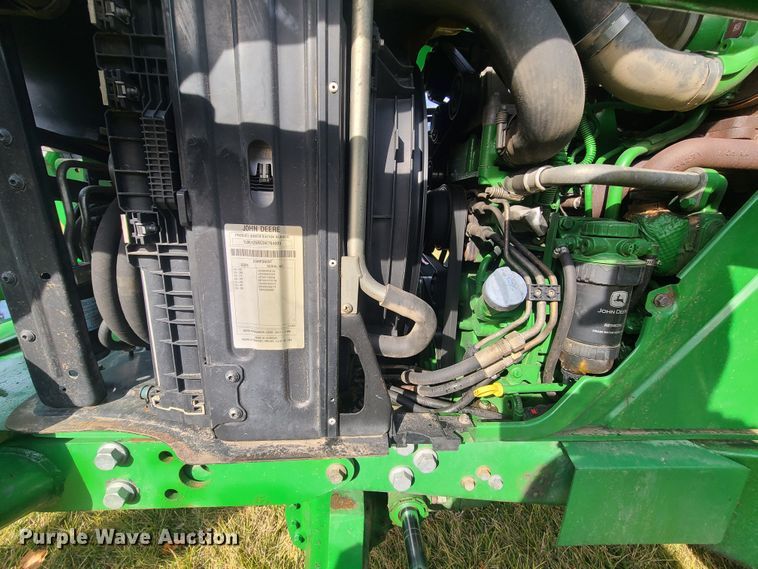 image for item HM9766 2013 John Deere 6125R  MFWD tractor