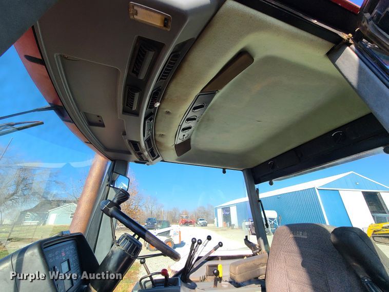 image for item HM9818 1988 Case IH 7140  MFWD tractor