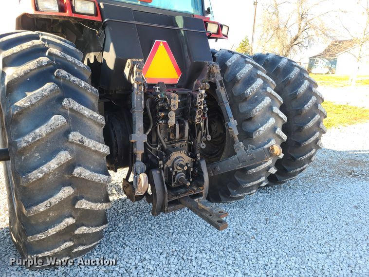 image for item HM9818 1988 Case IH 7140  MFWD tractor