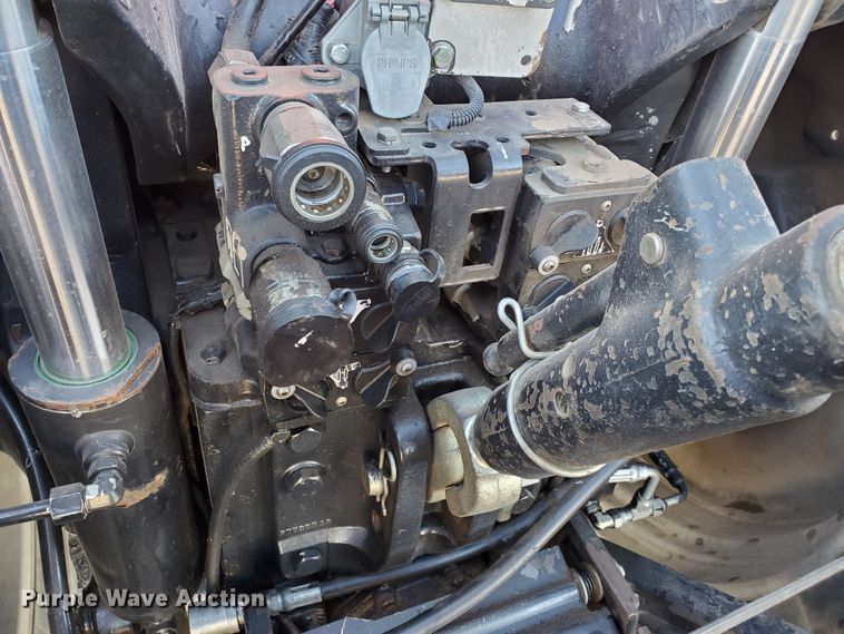 image for item HS9128 2005 Case IH MX285  MFWD tractor