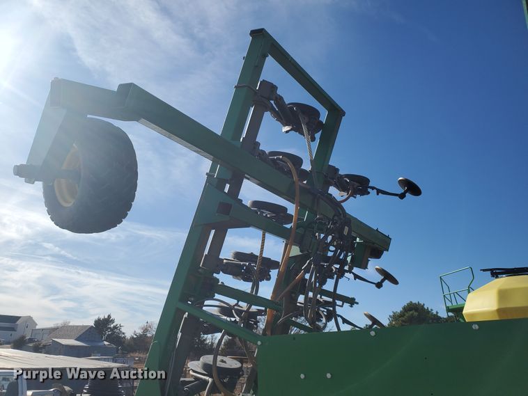 image for item HS9200 2012 John Deere 1890  no-till air seeder