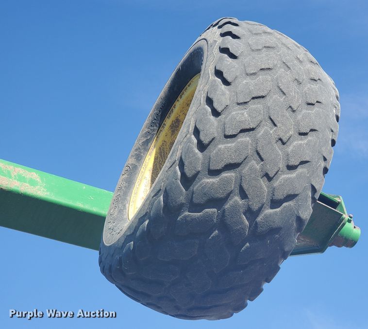 image for item HS9200 2012 John Deere 1890  no-till air seeder