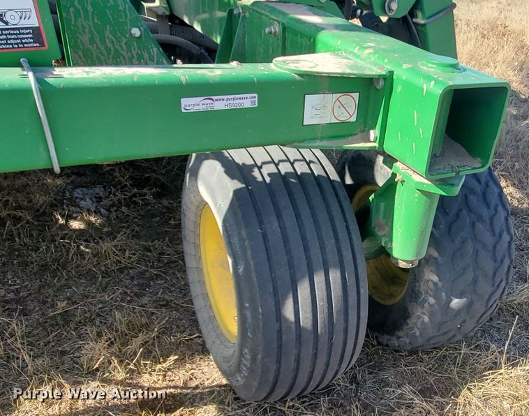 image for item HS9200 2012 John Deere 1890  no-till air seeder