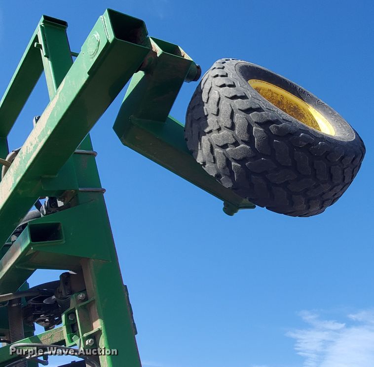 image for item HS9200 2012 John Deere 1890  no-till air seeder