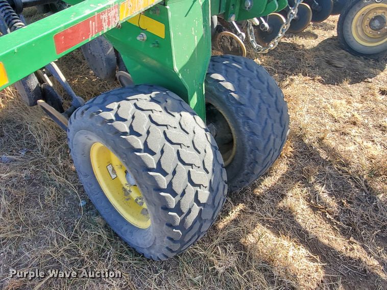 image for item HS9200 2012 John Deere 1890  no-till air seeder