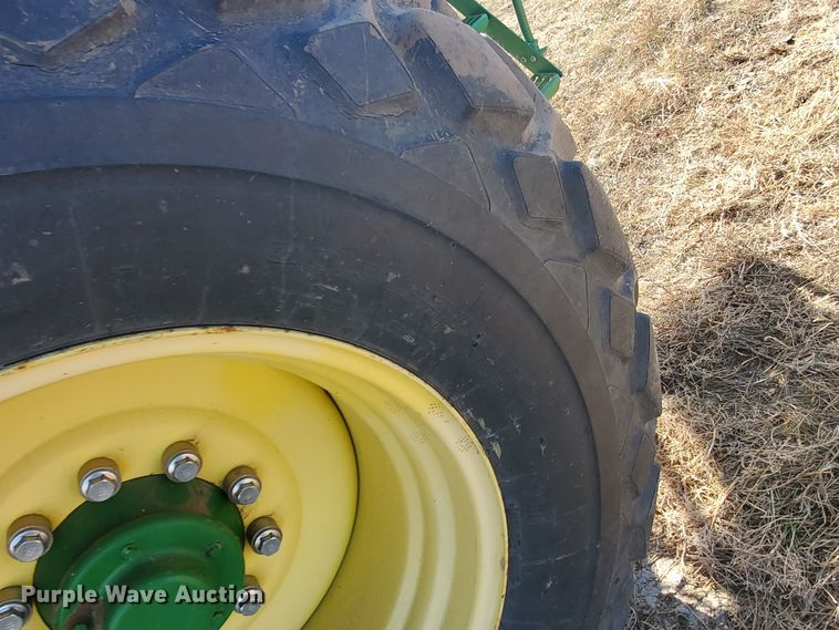 image for item HS9200 2012 John Deere 1890  no-till air seeder