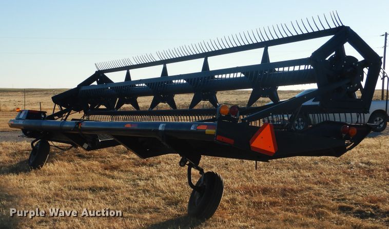 image for item HU9675 2005 MacDon windrower