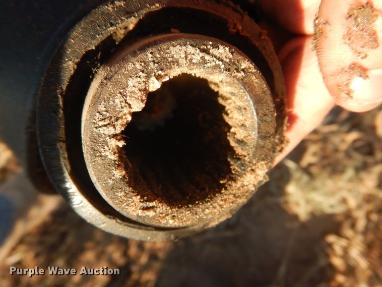 image for item HU9675 2005 MacDon windrower