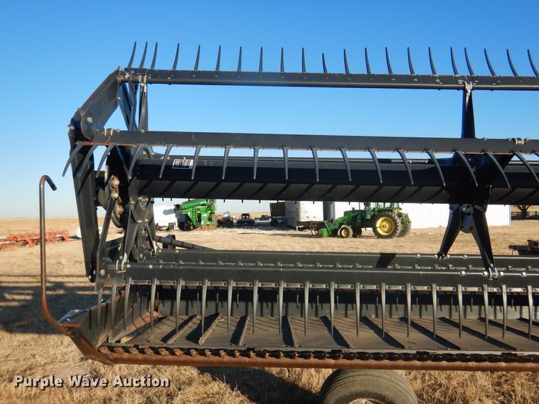 image for item HU9675 2005 MacDon windrower