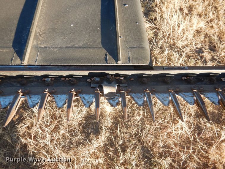 image for item HU9675 2005 MacDon windrower