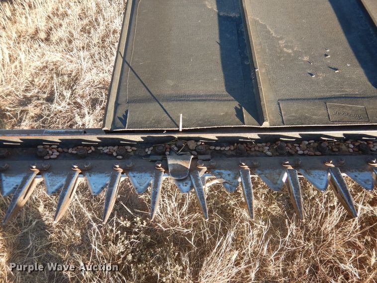 image for item HU9675 2005 MacDon windrower