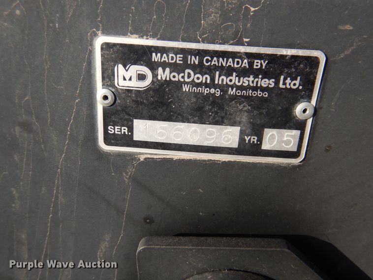 image for item HU9675 2005 MacDon windrower
